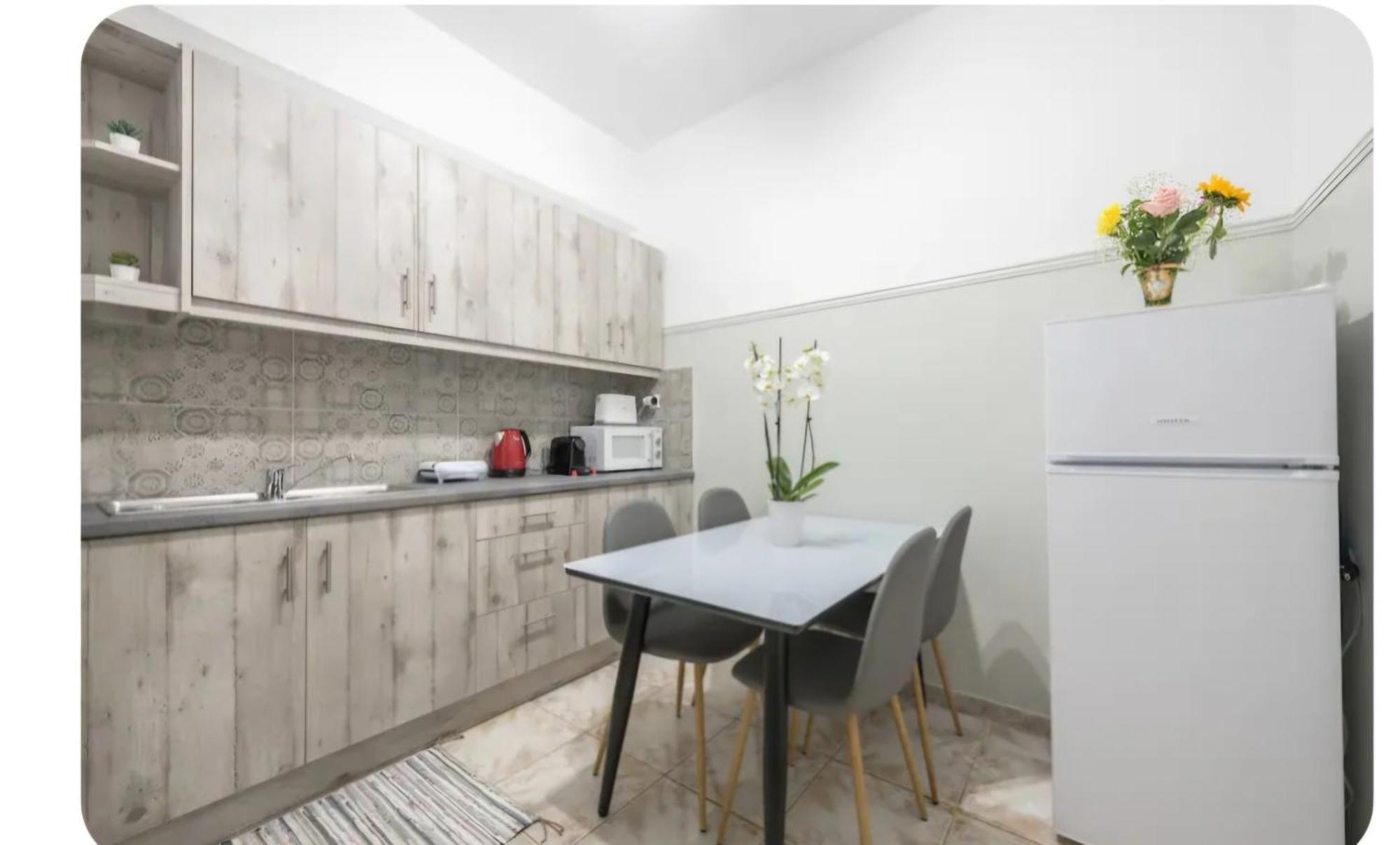 Athens Apartment Nina,1 Minute From Metro Station Extérieur photo