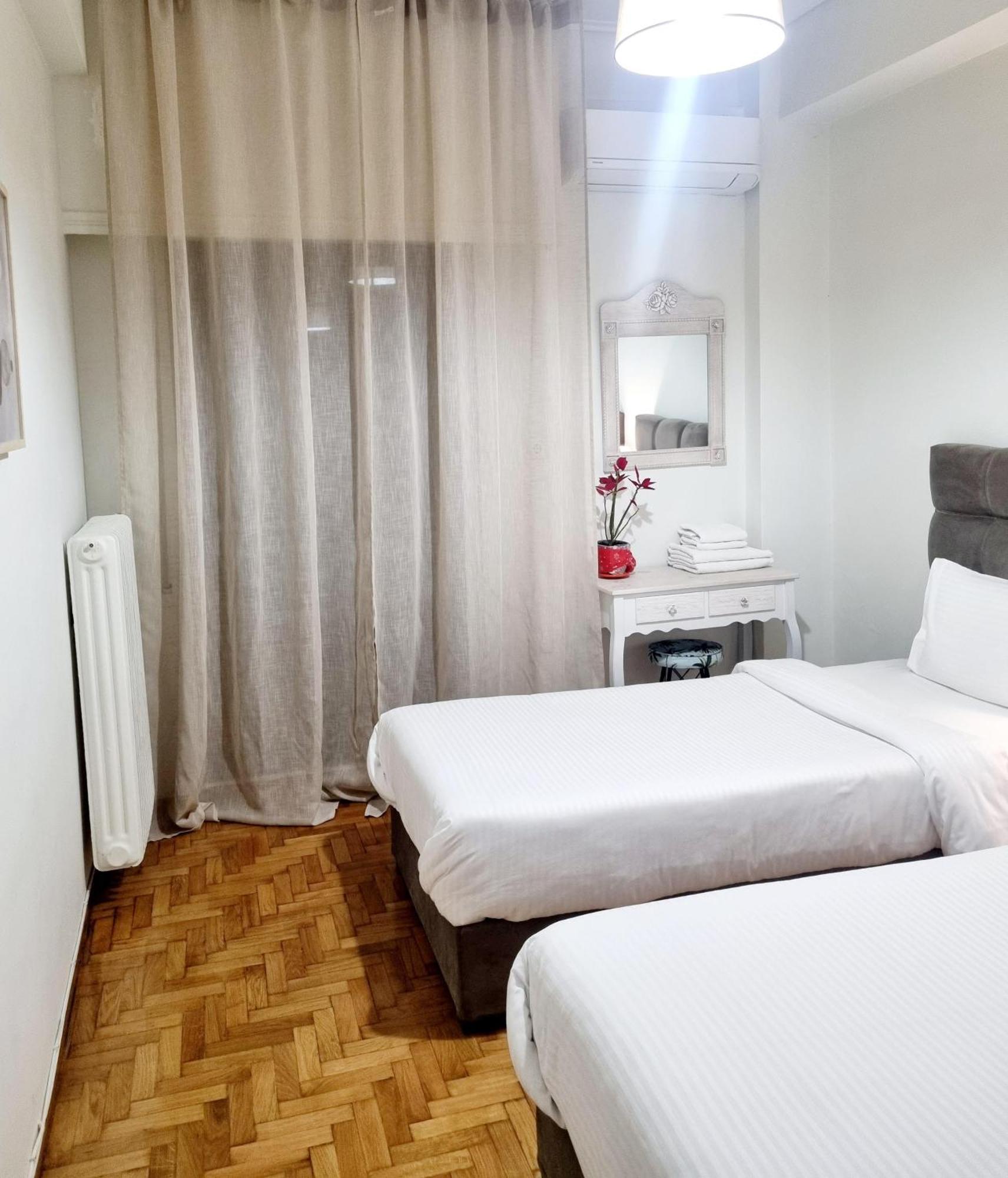 Athens Apartment Nina,1 Minute From Metro Station Extérieur photo